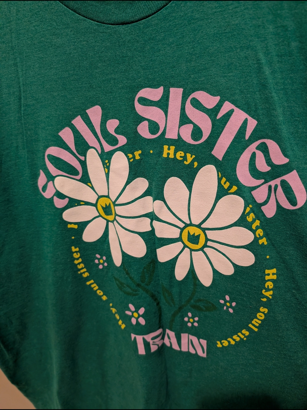 Train Green 'Soul Sister' Graphic Tee with Daisies - Unbranded - Picture 3 of 11